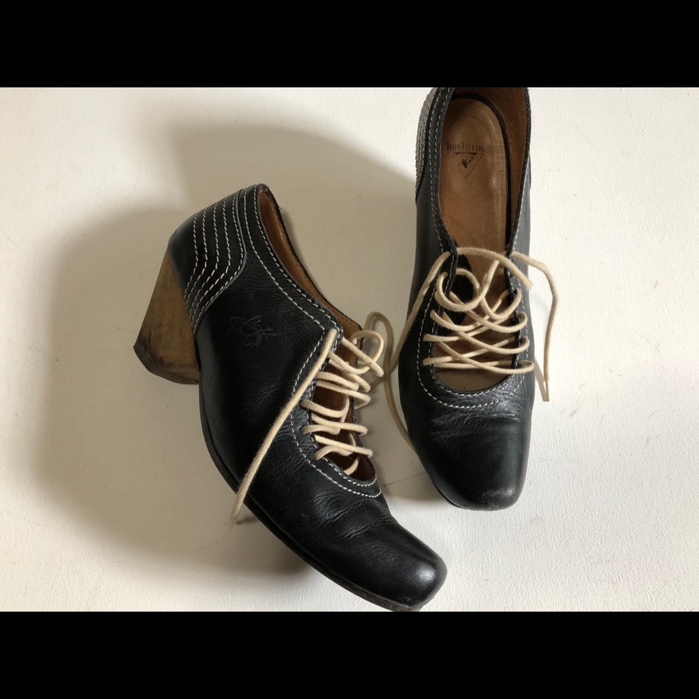 Fluevog lace-up shoes size 8.5